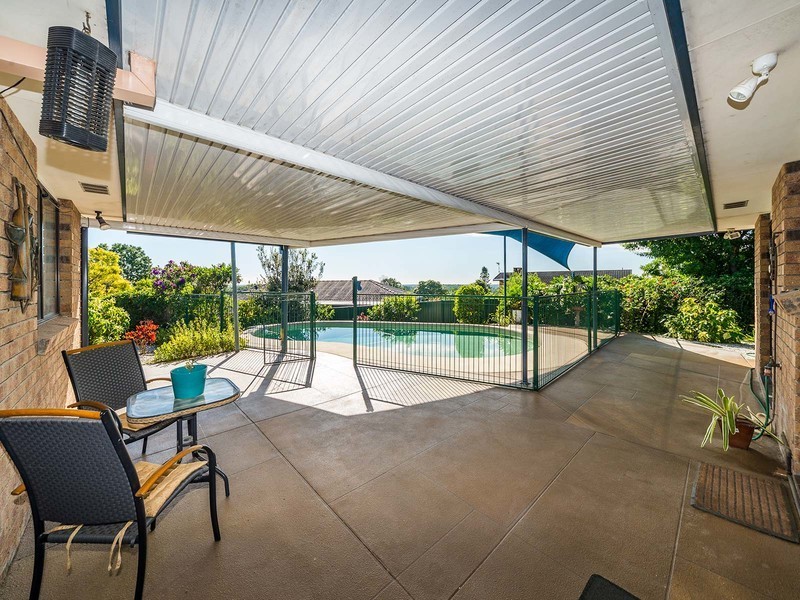 8 Atherton Court, Helensvale QLD 4212