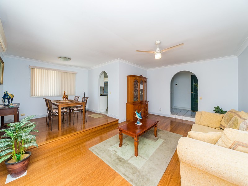 8 Atherton Court, Helensvale QLD 4212