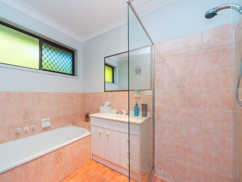 8 Atherton Court, Helensvale QLD 4212