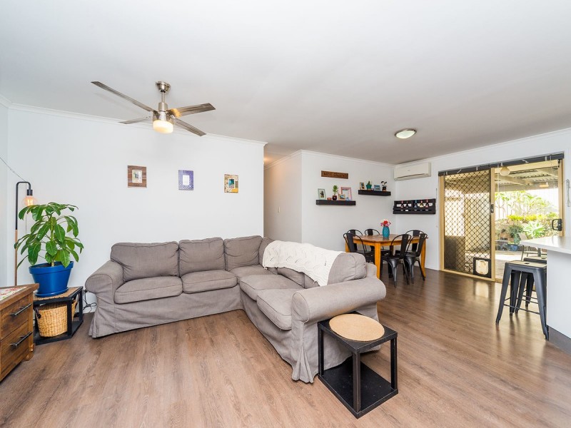 2/1 Hepburn Court, Oxenford QLD 4210