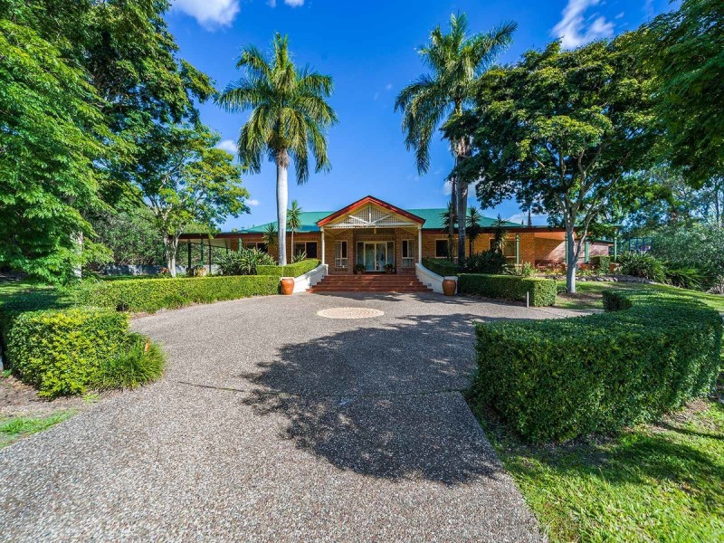 11 Ewingar Court, Helensvale QLD 4212