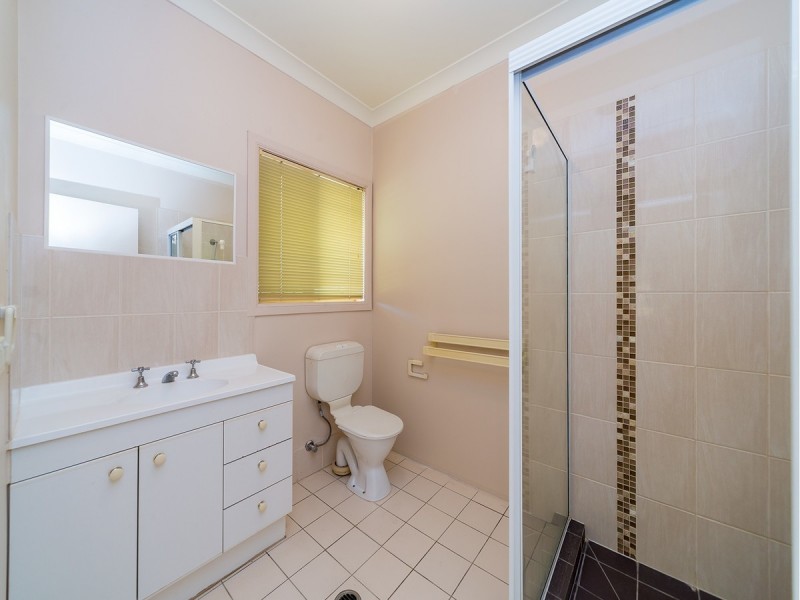 11 Ewingar Court, Helensvale QLD 4212