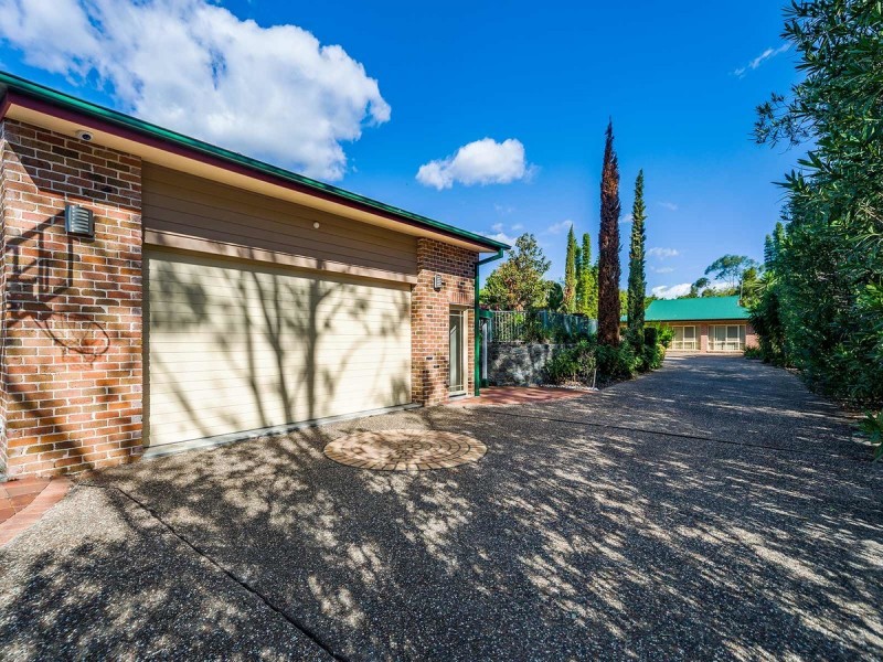 11 Ewingar Court, Helensvale QLD 4212