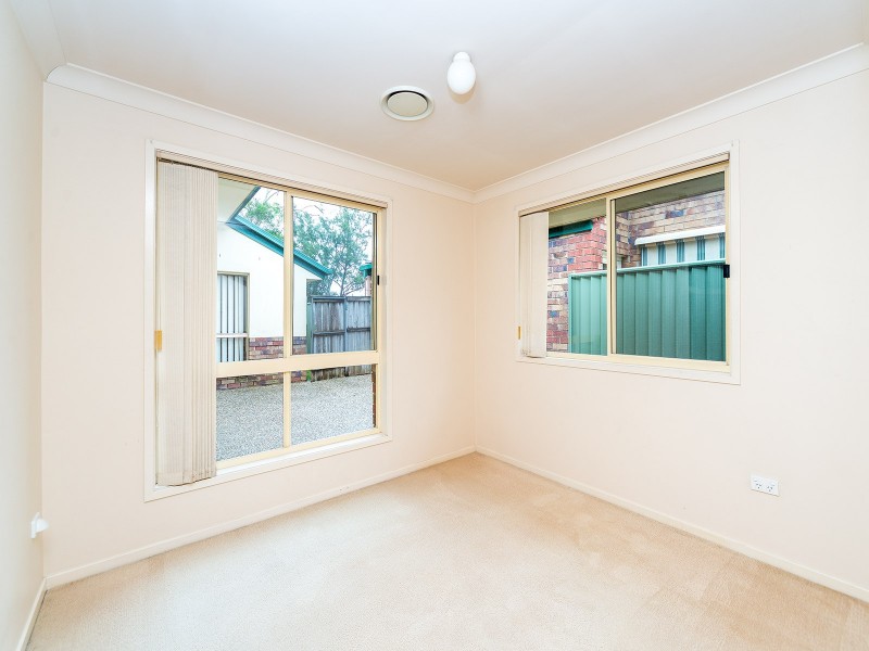 11 Trade Winds Drive, Helensvale QLD 4212