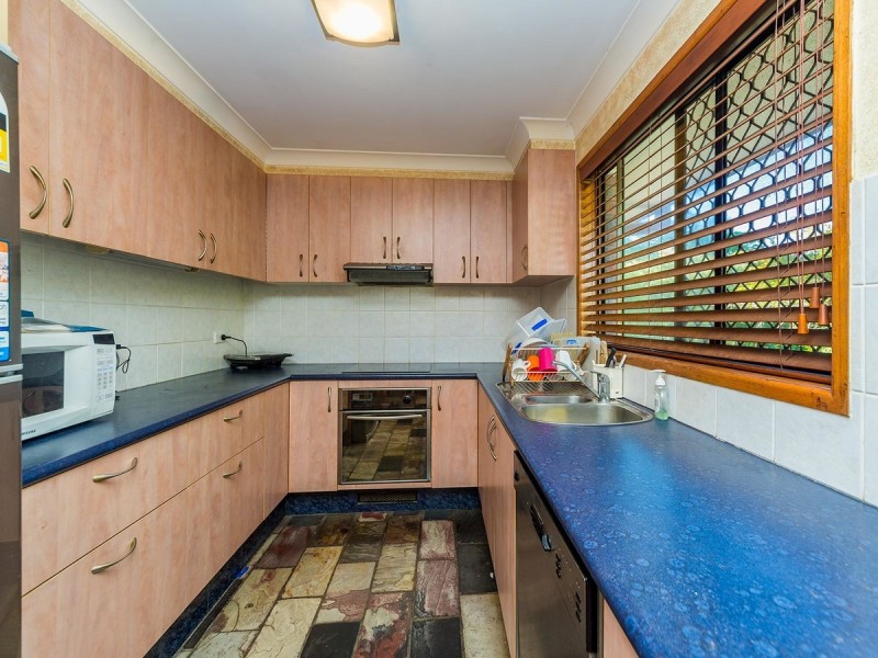 33 Dromana Crescent, Helensvale QLD 4212