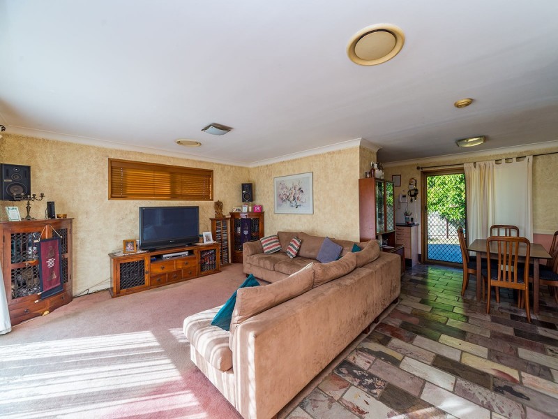 33 Dromana Crescent, Helensvale QLD 4212