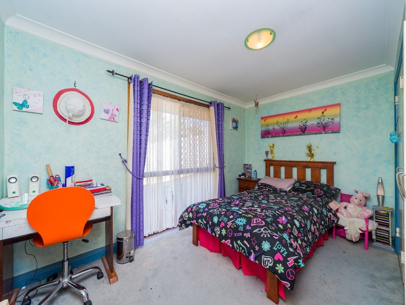 33 Dromana Crescent, Helensvale QLD 4212