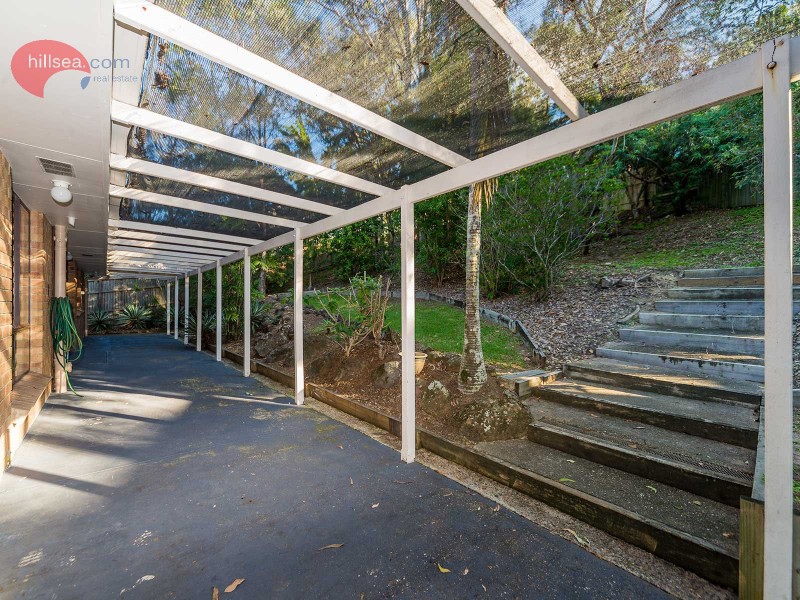 6 Nowra Court, Helensvale QLD 4212