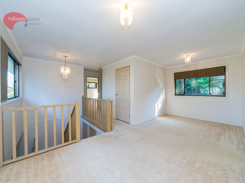 6 Nowra Court, Helensvale QLD 4212