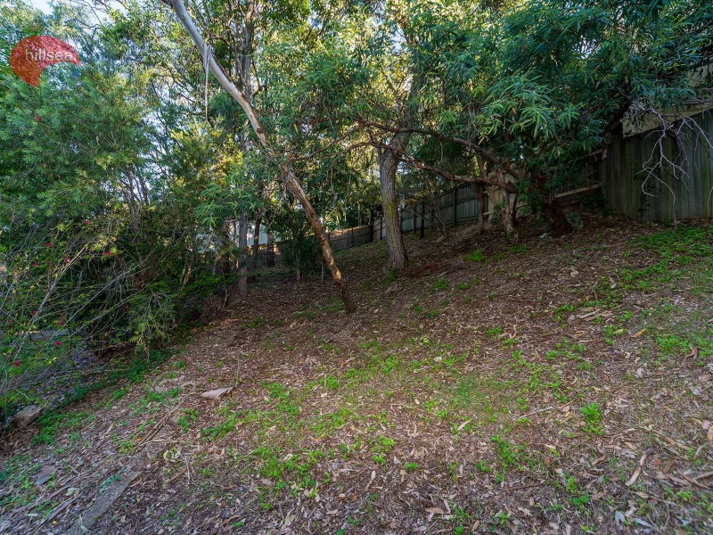 6 Nowra Court, Helensvale QLD 4212