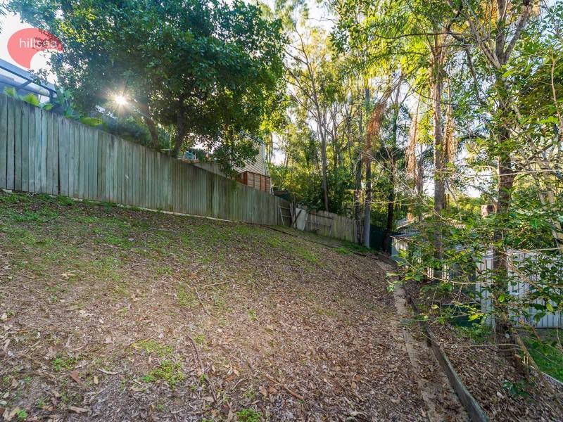 6 Nowra Court, Helensvale QLD 4212