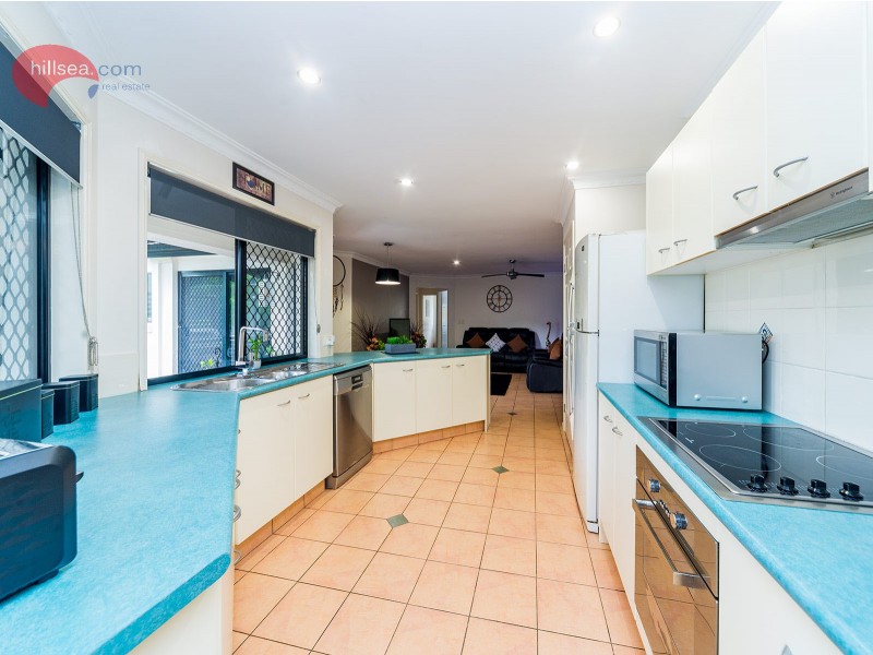 21 Santa Isobel Boulevard, Pacific Pines QLD 4211