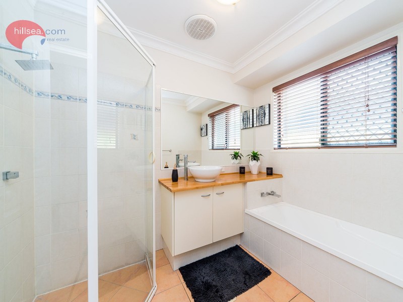 21 Santa Isobel Boulevard, Pacific Pines QLD 4211