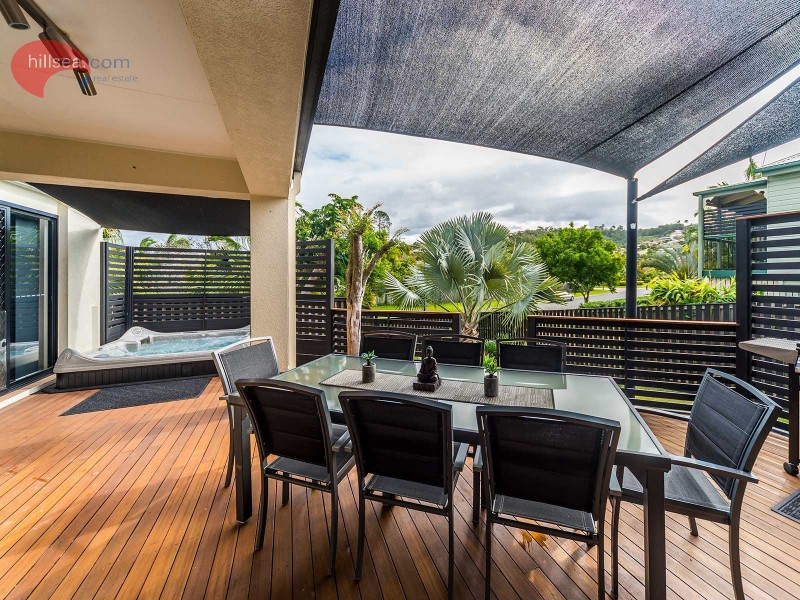 21 Santa Isobel Boulevard, Pacific Pines QLD 4211