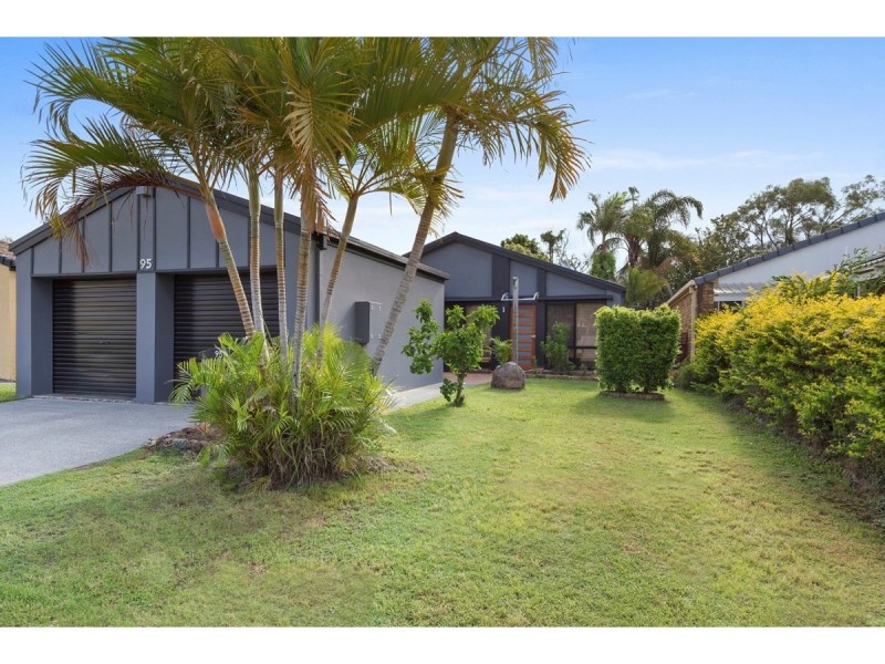 95 River Oak Drive, Helensvale QLD 4212