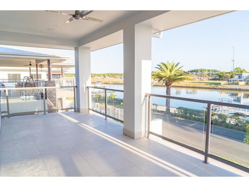 24 Northview Street, Hope Island QLD 4212