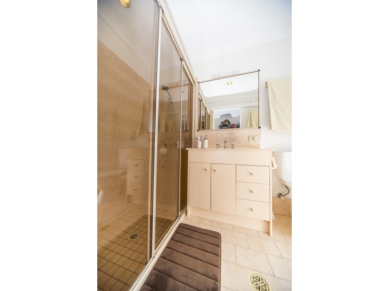 123 Discovery Drive, Helensvale QLD 4212