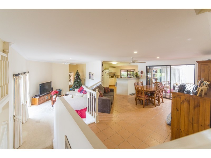 14 Avon Court, Pacific Pines QLD 4211