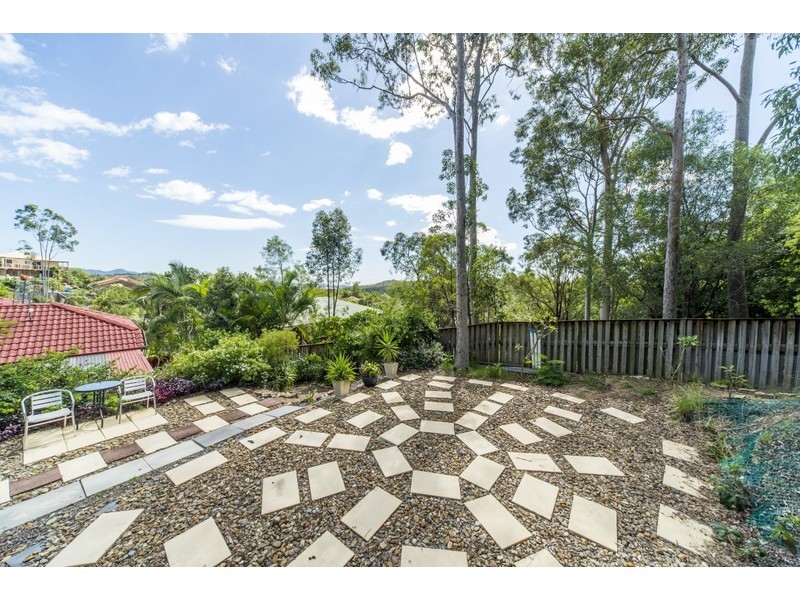 14 Avon Court, Pacific Pines QLD 4211