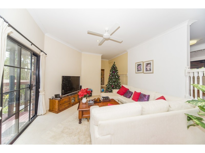14 Avon Court, Pacific Pines QLD 4211