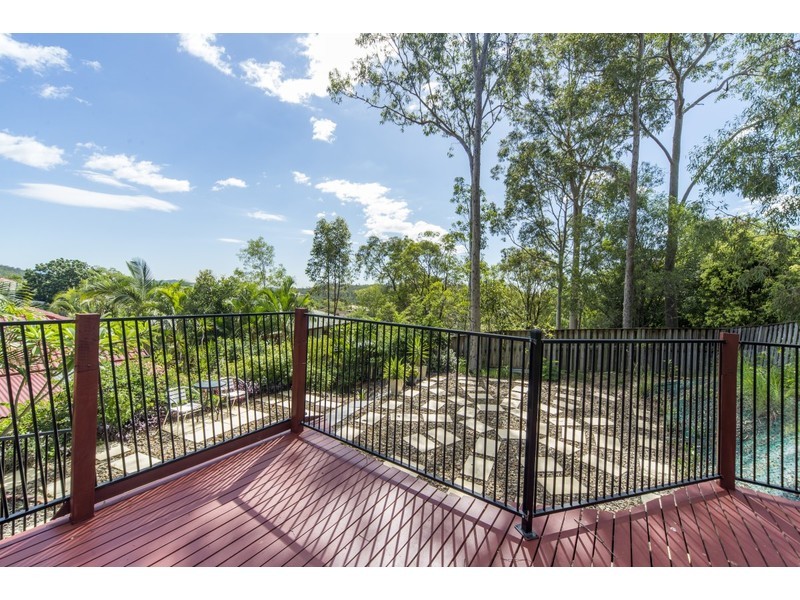 14 Avon Court, Pacific Pines QLD 4211
