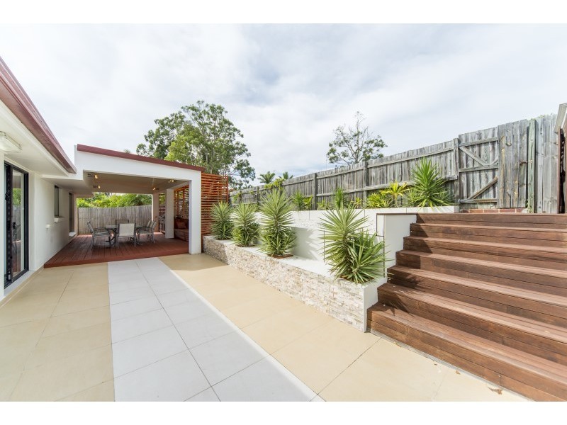 50 Latrobe Ave, Helensvale QLD 4212