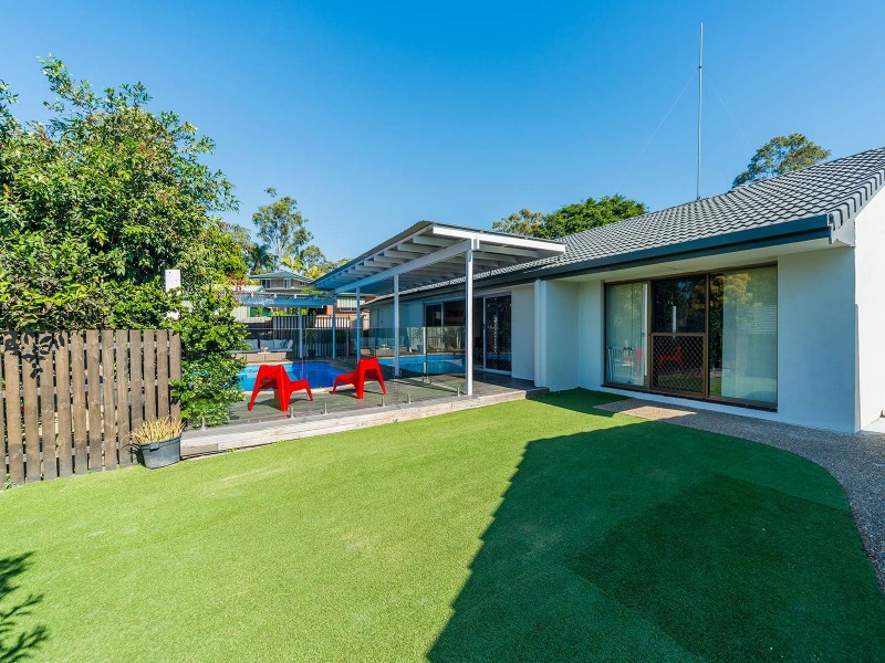 10 Tanunda Drive, Helensvale QLD 4212