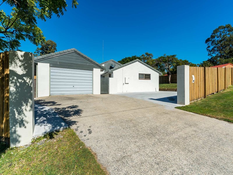 10 Tanunda Drive, Helensvale QLD 4212