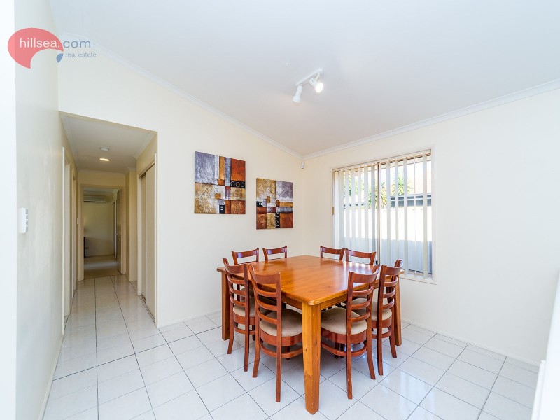 30 Bexley Place, Helensvale QLD 4212