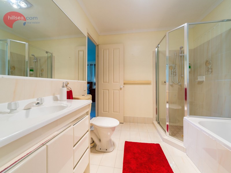 30 Bexley Place, Helensvale QLD 4212