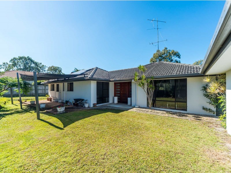 6 Lachlan Court, Helensvale QLD 4212