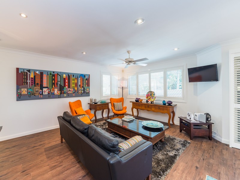 6/100 Cotlew Street, Southport QLD 4215