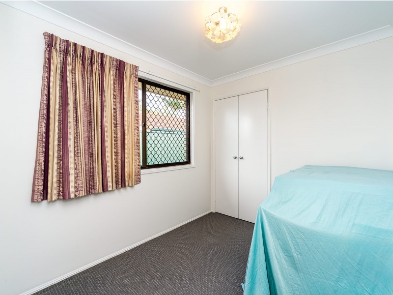 6 Tocumwal Court, Helensvale QLD 4212