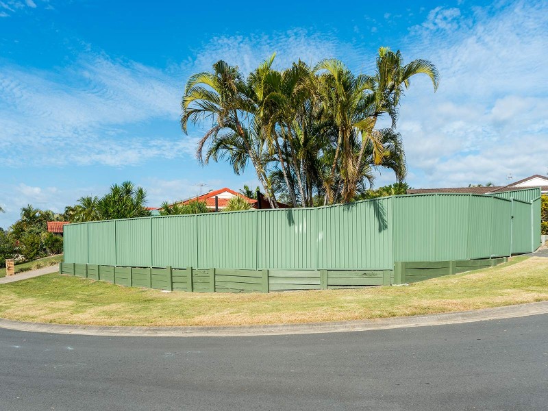6 Tocumwal Court, Helensvale QLD 4212
