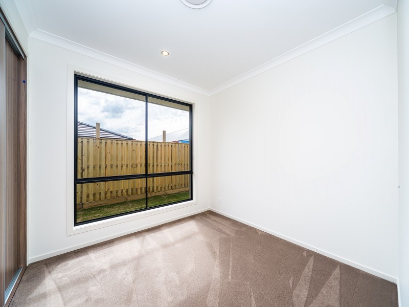 4 Laurel Drive, Helensvale QLD 4212