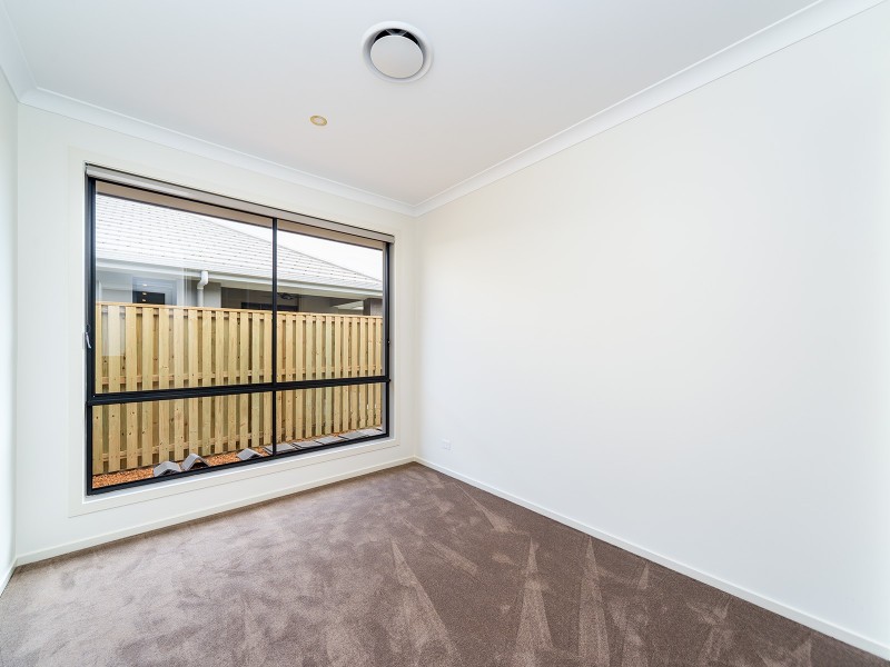 6 Laurel Drive, Helensvale QLD 4212