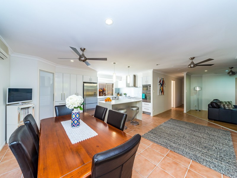 18 Rosswood Court, Helensvale QLD 4212