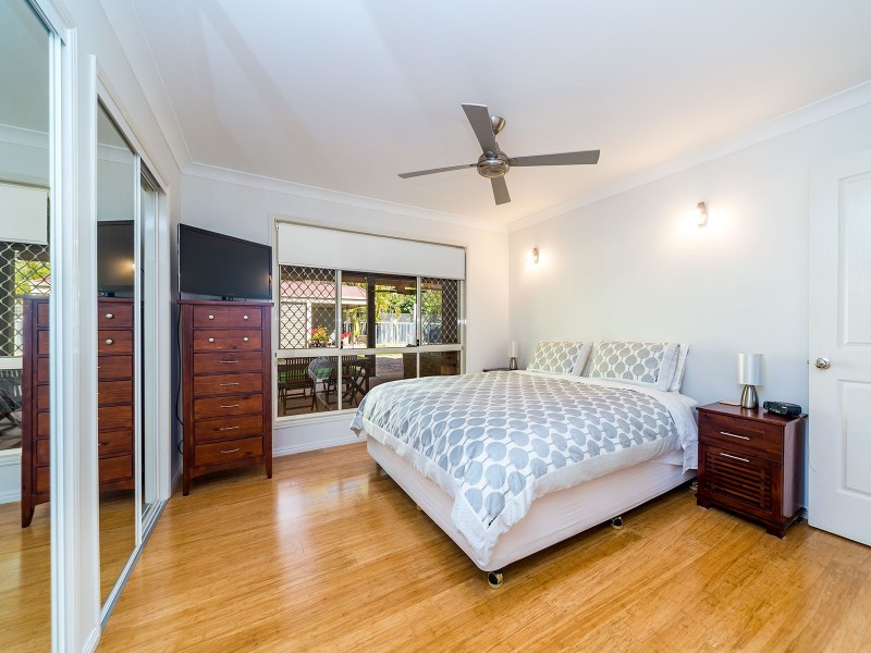 18 Rosswood Court, Helensvale QLD 4212