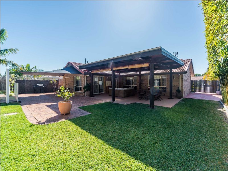 18 Rosswood Court, Helensvale QLD 4212