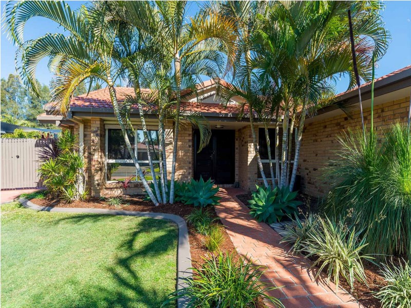 18 Rosswood Court, Helensvale QLD 4212