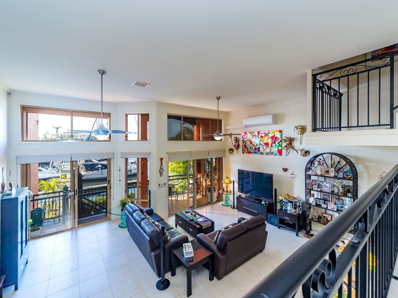 31 John Lund Drive, Hope Island QLD 4212