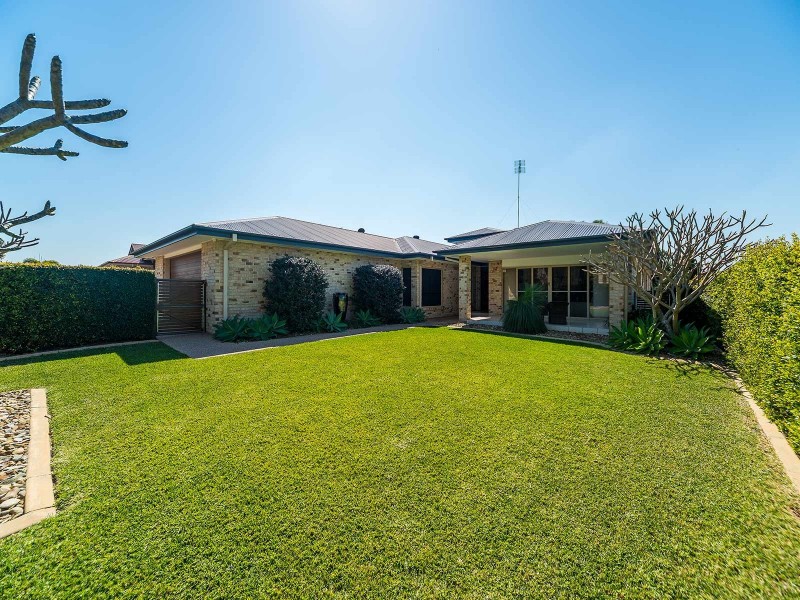1 Siggies Place, Upper Coomera QLD 4209