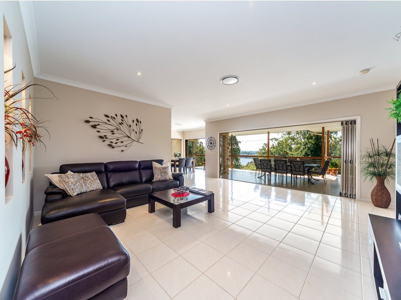 1 Siggies Place, Upper Coomera QLD 4209