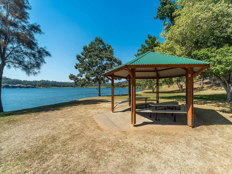 1 Siggies Place, Upper Coomera QLD 4209