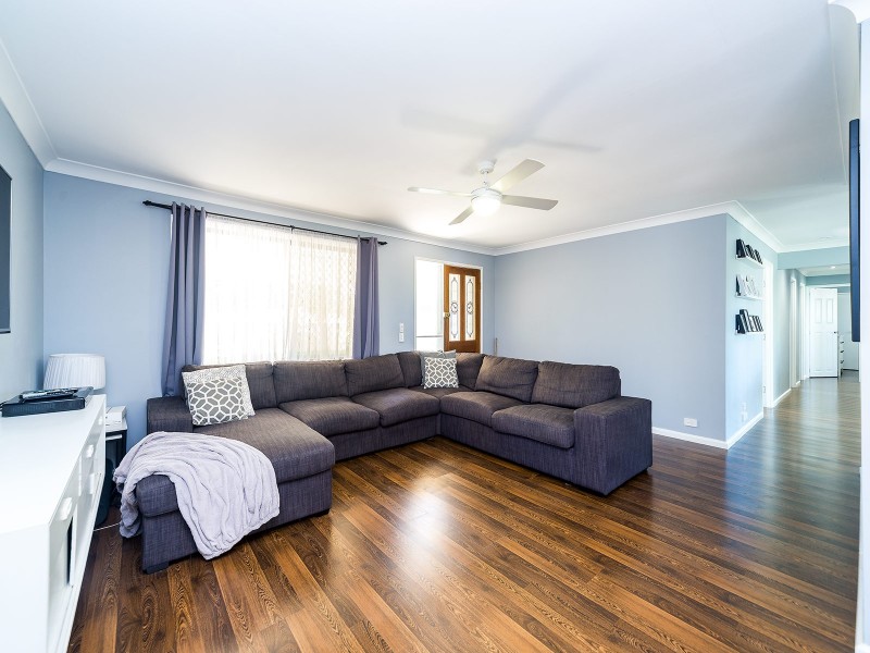 13 Tanunda Drive, Helensvale QLD 4212