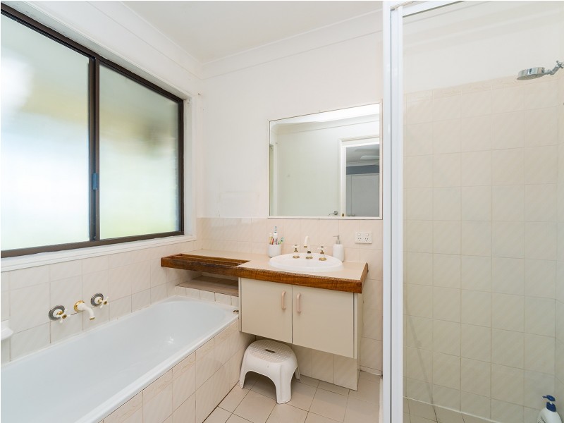 13 Tanunda Drive, Helensvale QLD 4212