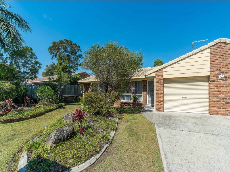 2/24 Artists Avenue, Oxenford QLD 4210