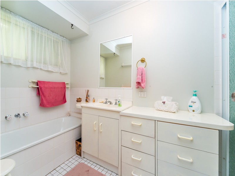 2/24 Artists Avenue, Oxenford QLD 4210