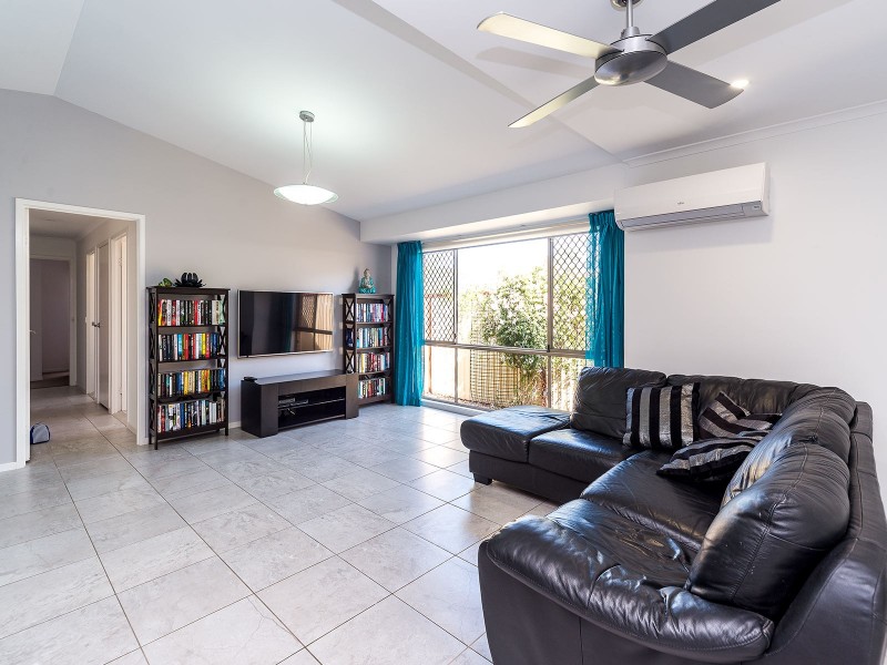 95 Mildura Drive, Helensvale QLD 4212