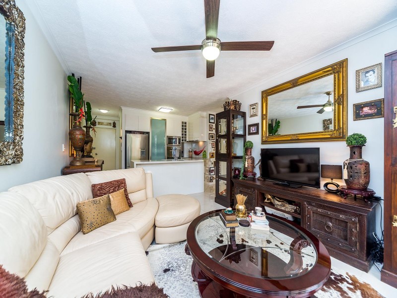 8/10-12 Bath Street, Labrador QLD 4215